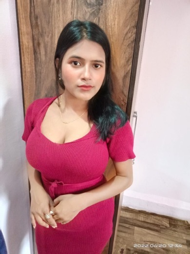  portrait of an adult Indian woman, Divya